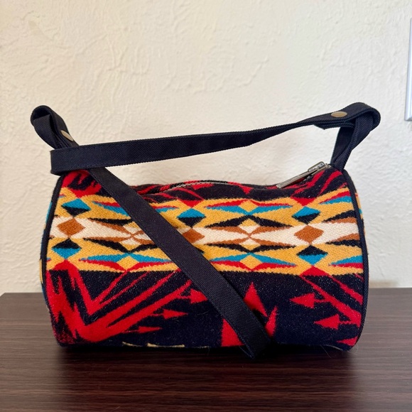 Pendleton Wool Crossbody Bag - Picture 2 of 9